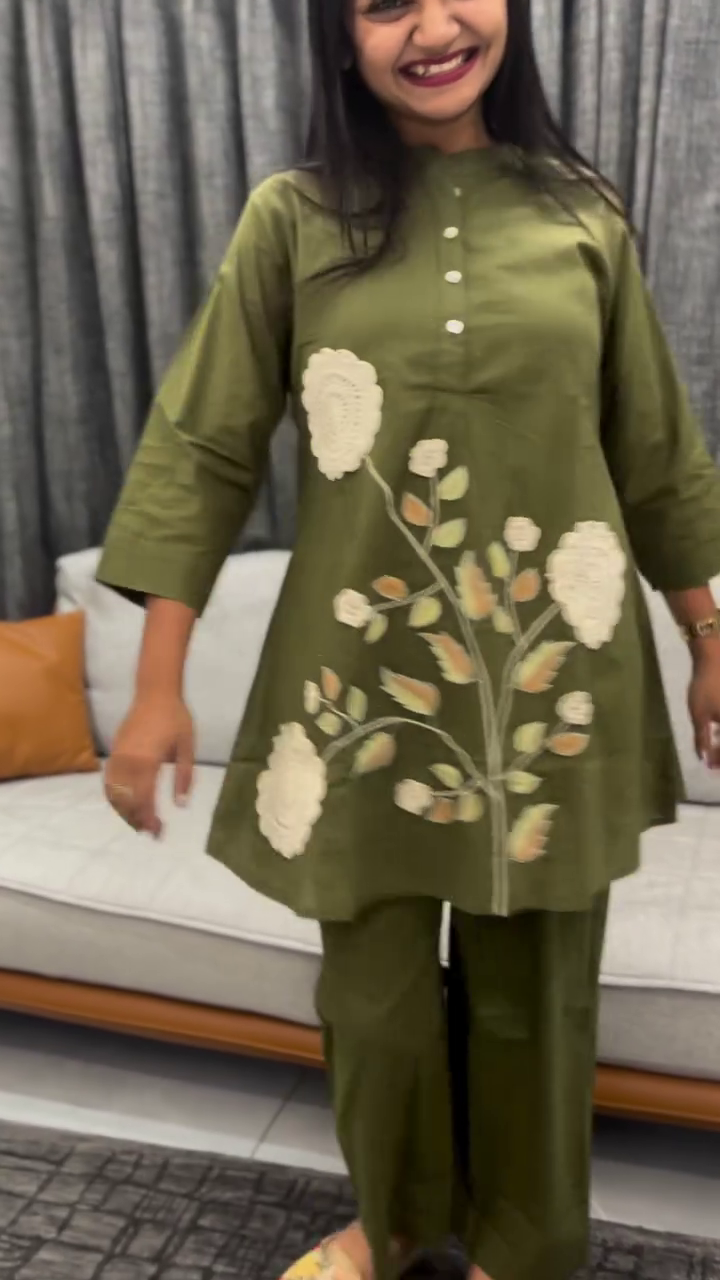 Girl's Floral Print Rayon Kurti - Image 9