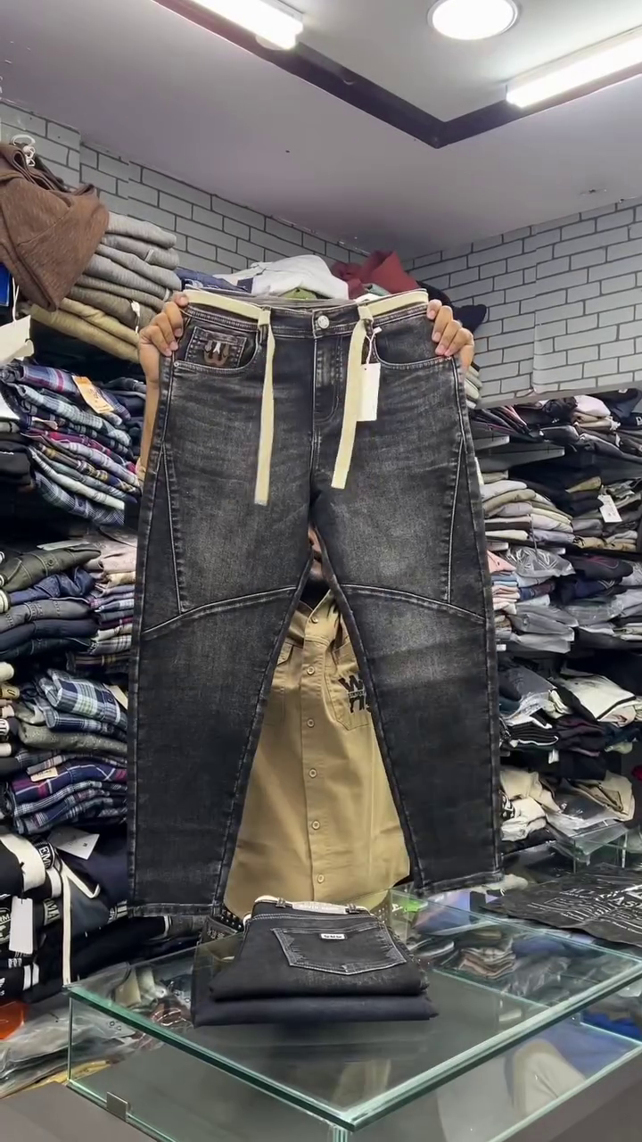 Men Blue Biker Fit Mid-Rise Clean Look Stretchable Biker Jeans - Image 4